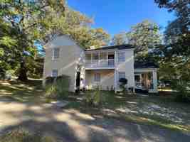 featured image of 200 S Harden St
