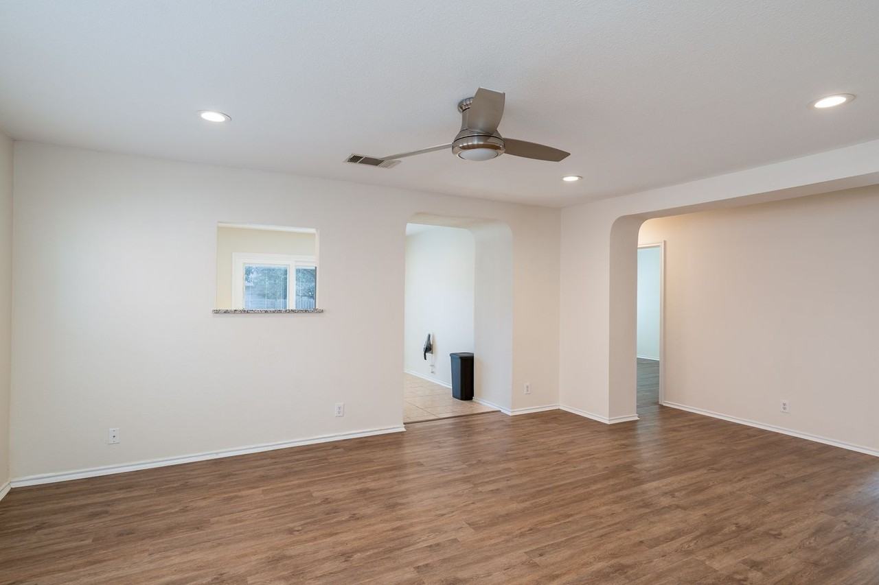 3111 Hailey Ln - Photo 5 of 16