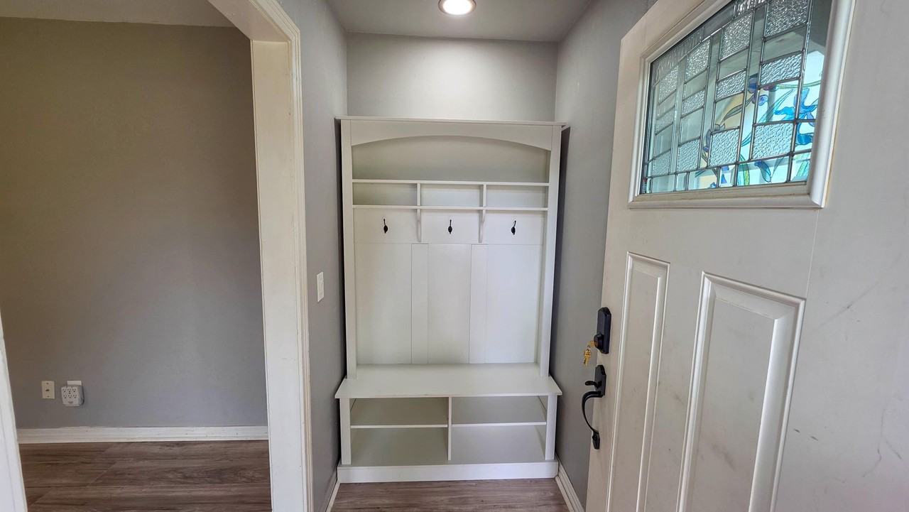 5123 Lawrence Blvd - Photo 3 of 30