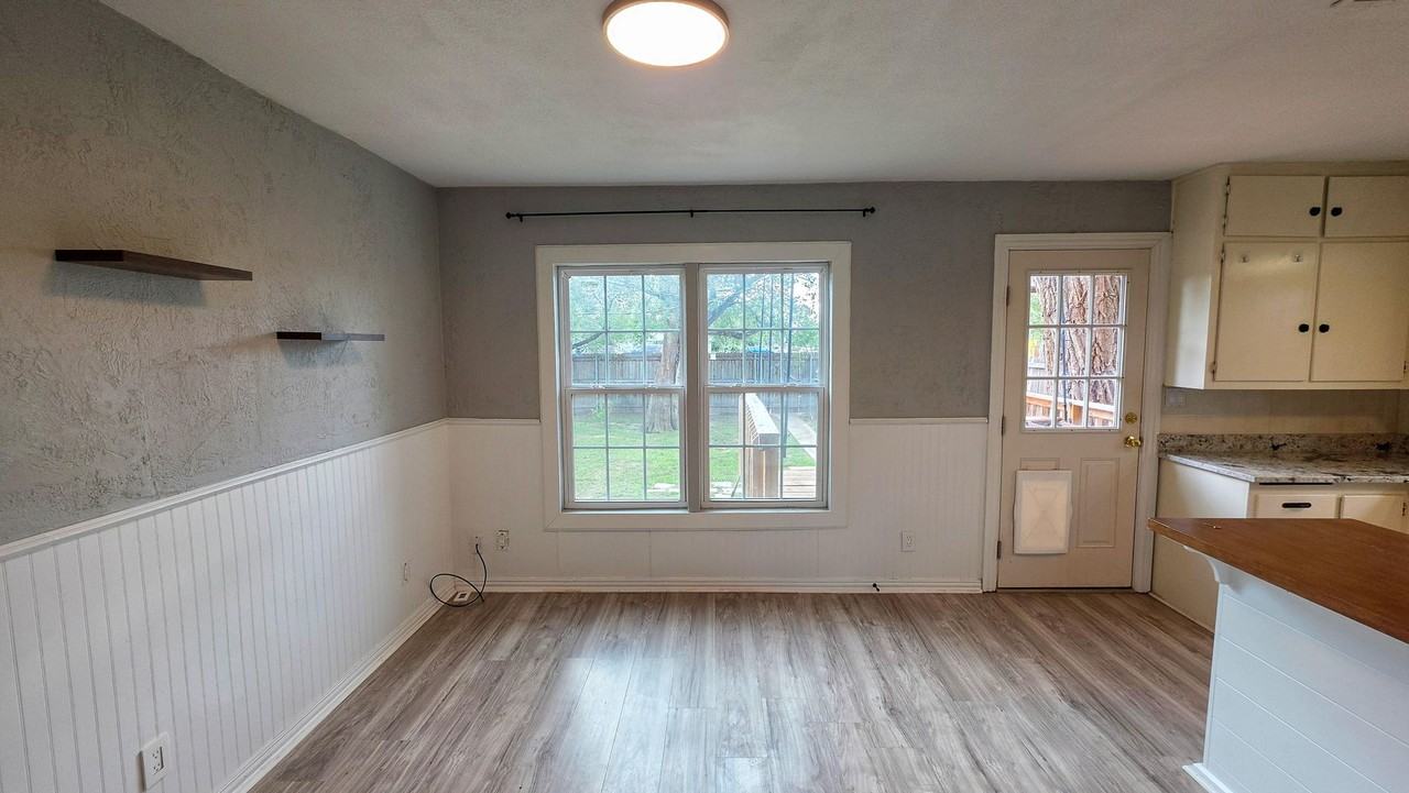 5123 Lawrence Blvd - Photo 6 of 30