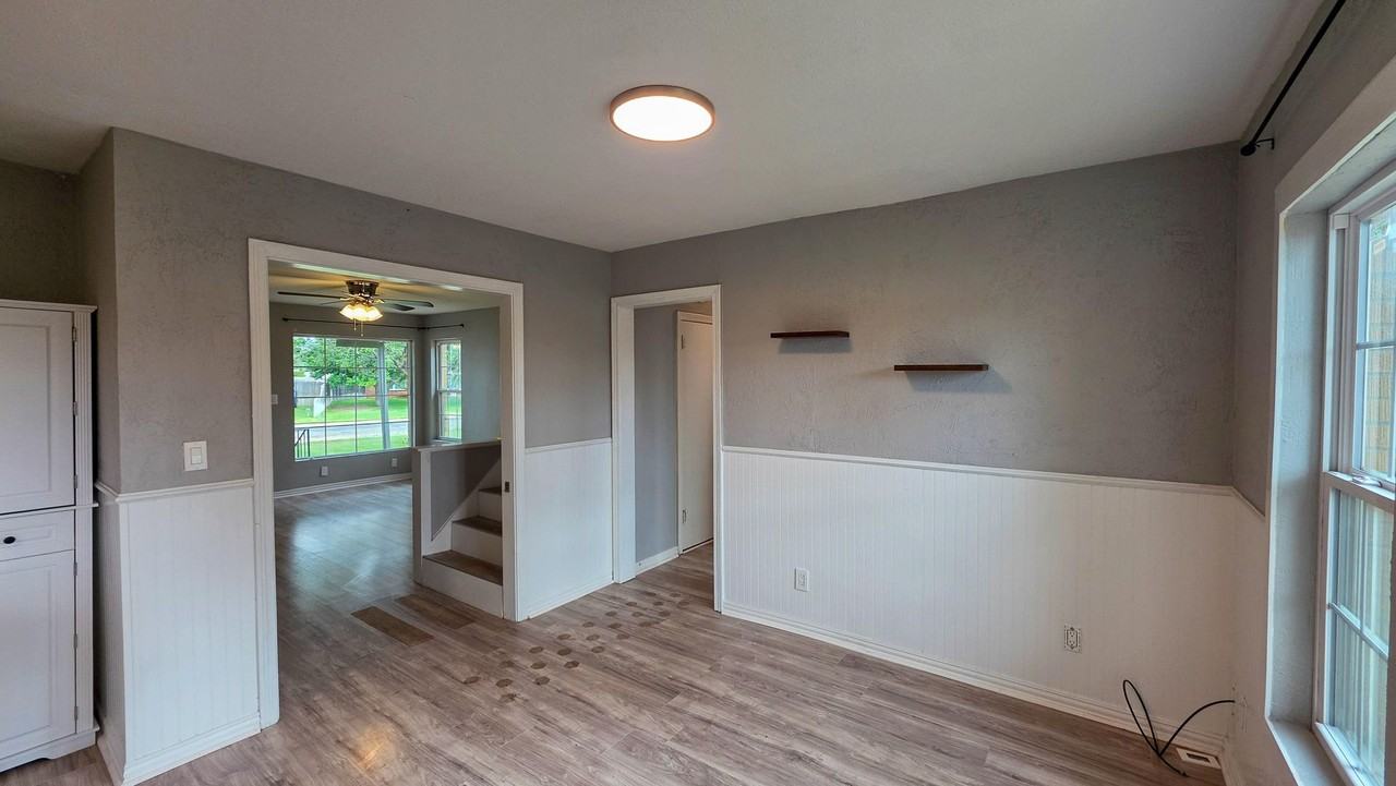 5123 Lawrence Blvd - Photo 7 of 30
