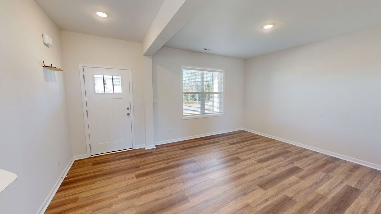 376 Palomo Pl - Photo 4 of 34