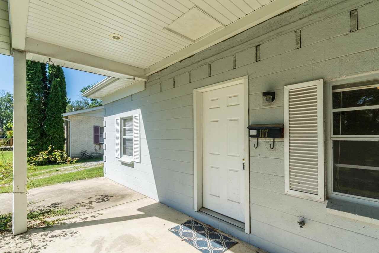 117 N Roosevelt St - Photo 3 of 28