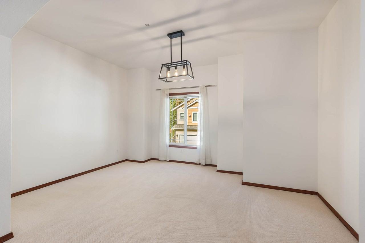 1056 215th Pl Se - Photo 4 of 19