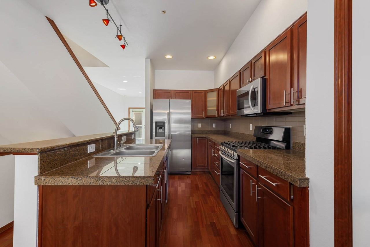 1056 215th Pl Se - Photo 6 of 19