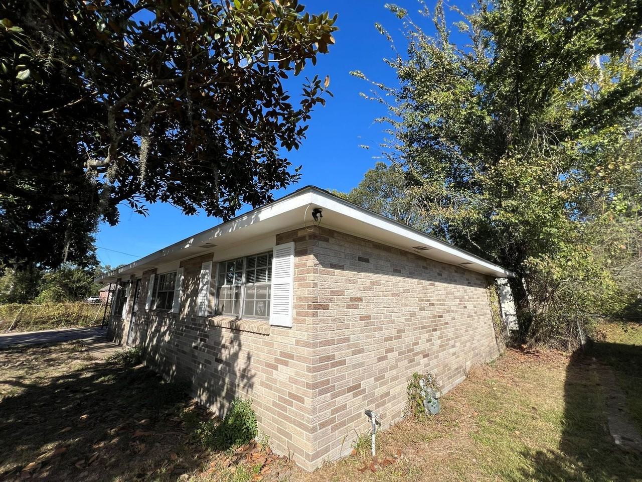 6518 Buckeye Dr - Photo 2 of 33