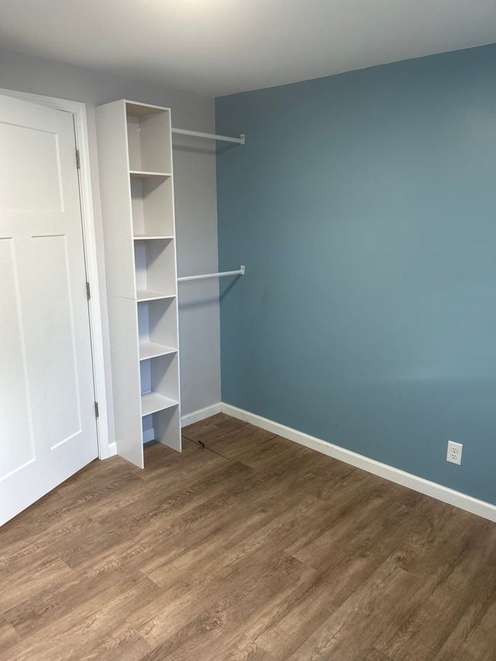 405 S Main St - Photo 5 of 11
