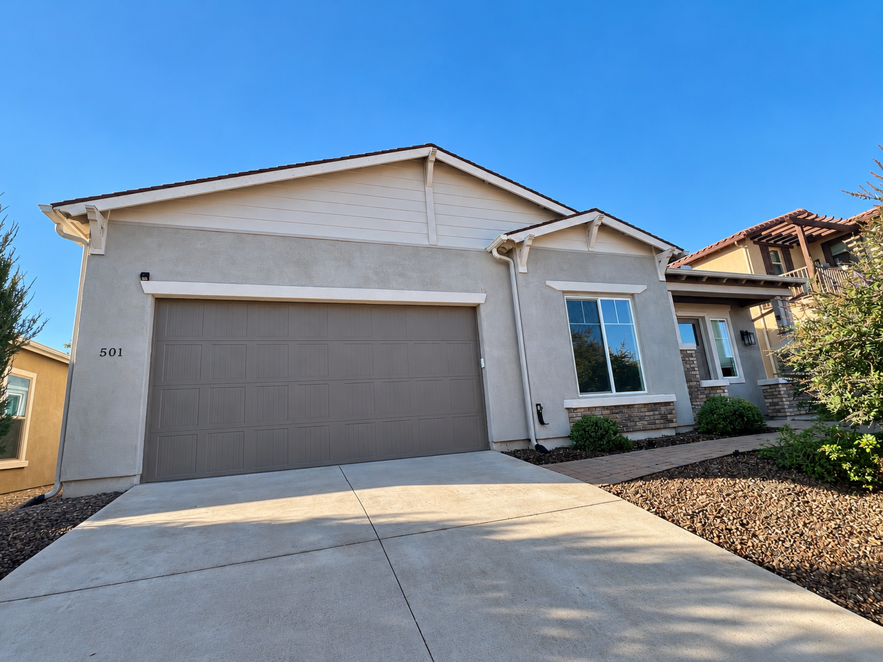 501 Miners Gulch Dr - Photo 2 of 36