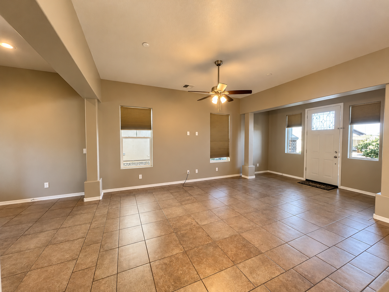 501 Miners Gulch Dr - Photo 4 of 36