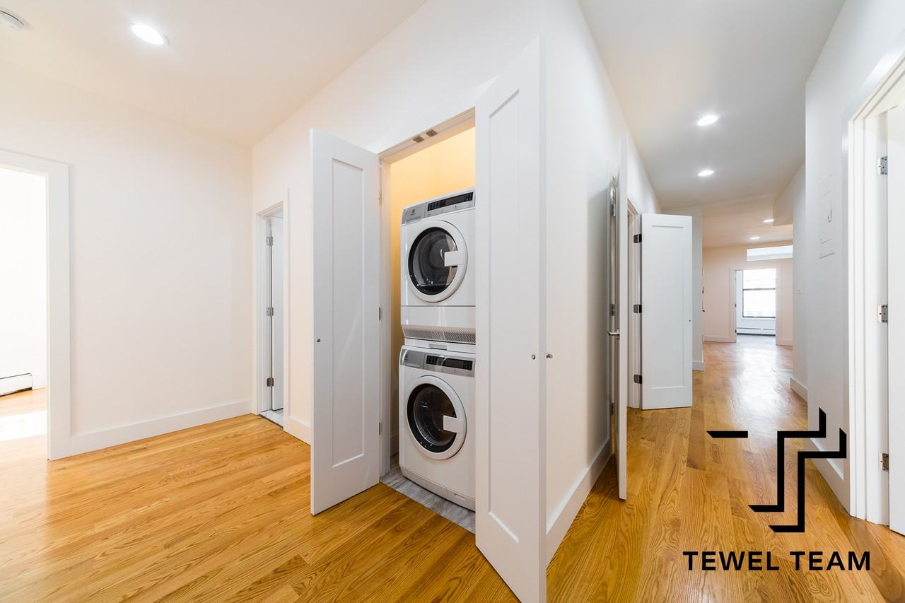 2285 Adam Clayton Powell Junior Boulevard #4N - Photo 5 of 17