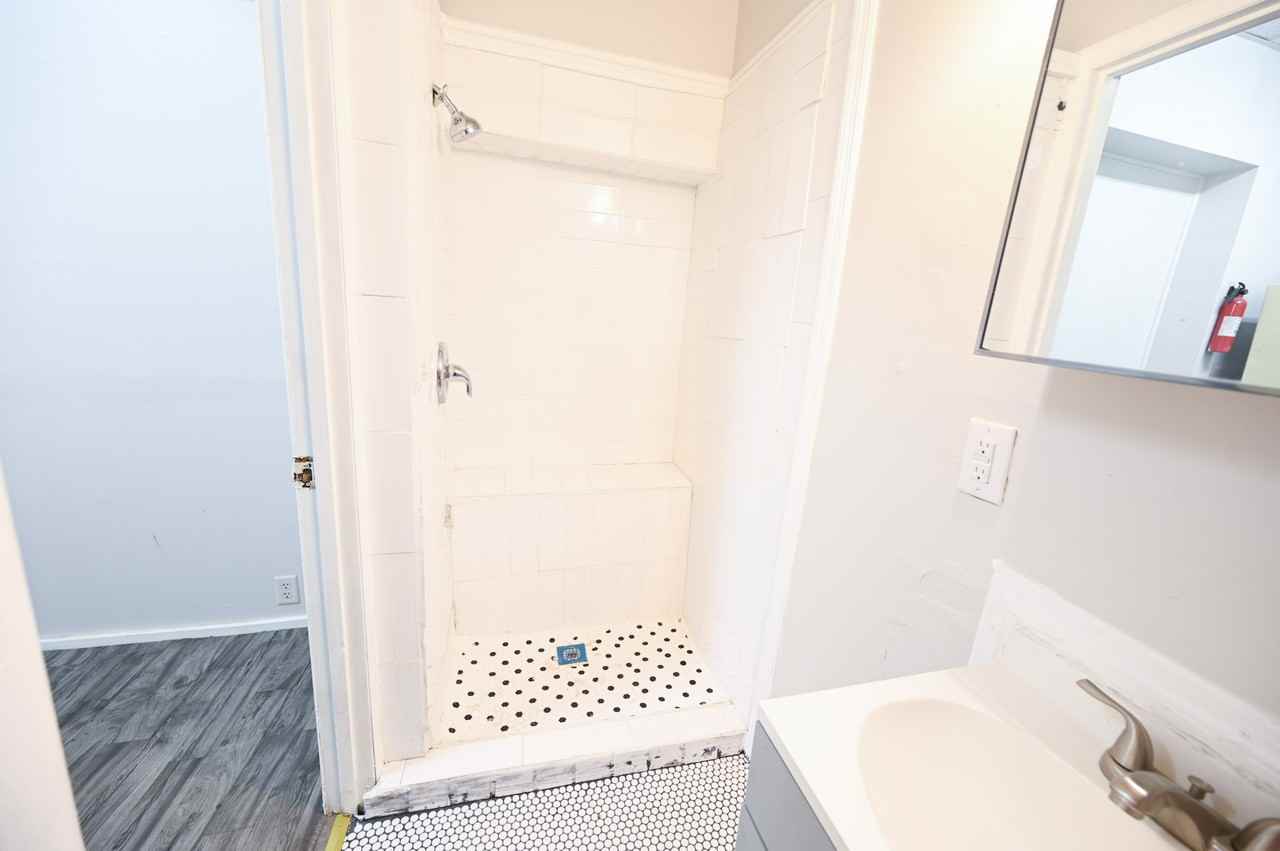 1504 Gilmore Street A - 1 #1 - Photo 6 of 9