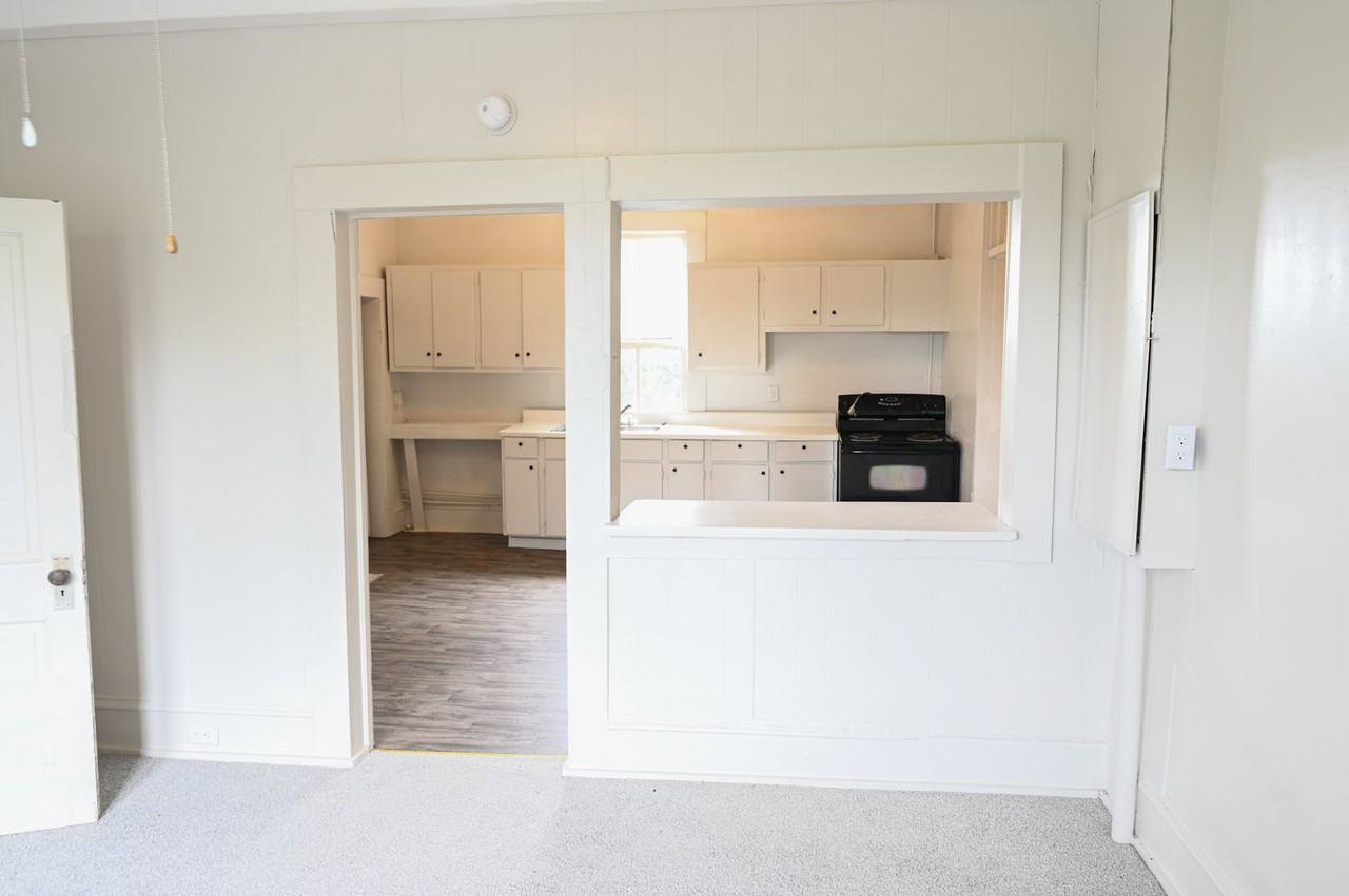1504 Gilmore Street B - 1 #1 - Photo 6 of 11