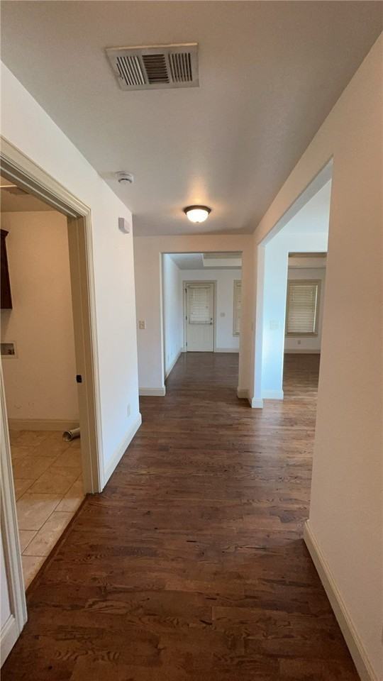 2401 S 11th Pl - Photo 3 of 15