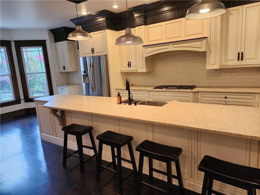 523 S Clifford St - Photo 6 of 20