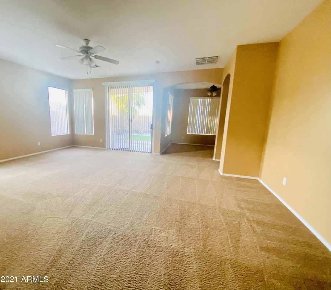 11610 W La Reata Ave - Photo 3 of 4