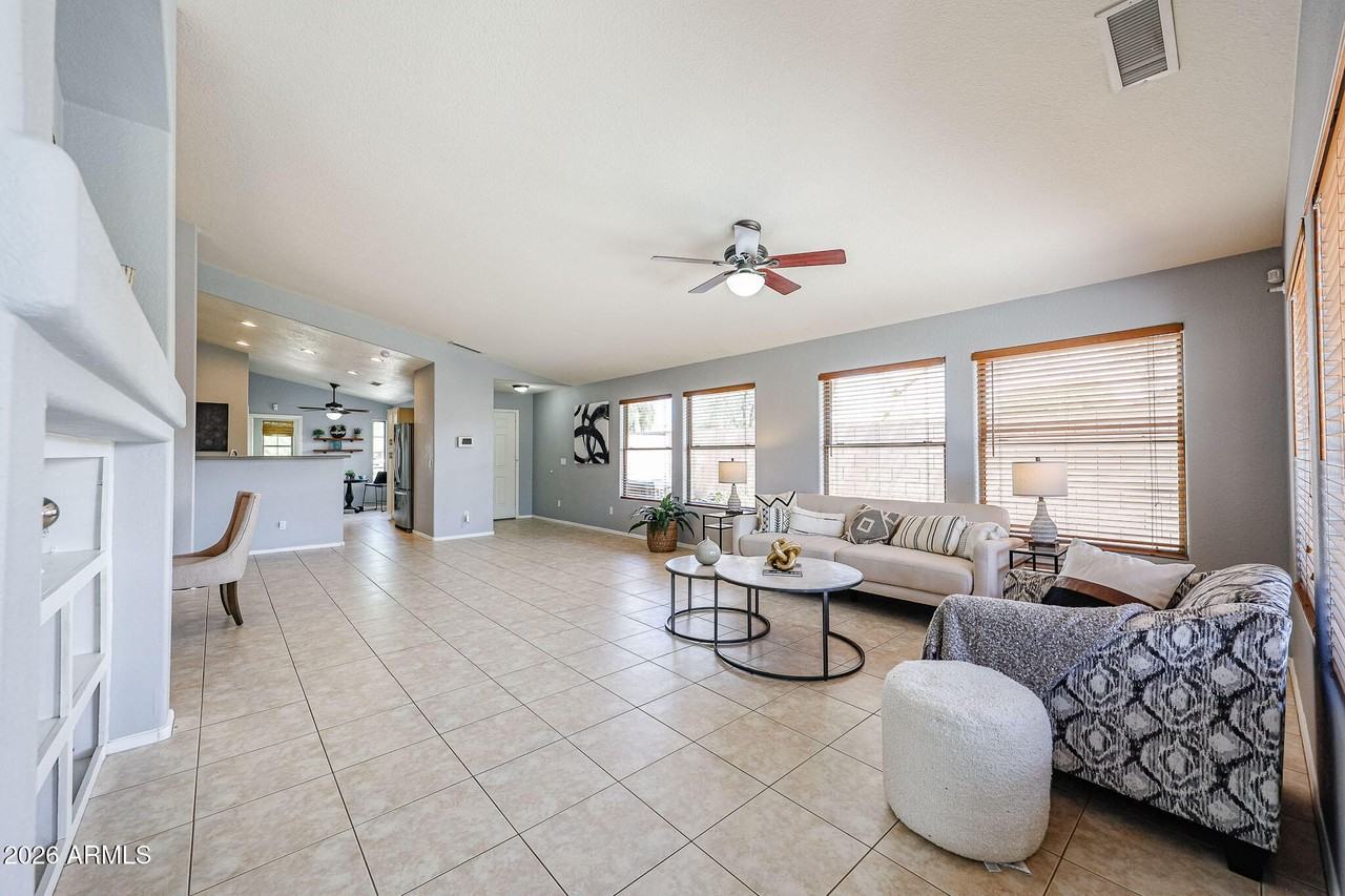 17505 W Ocotillo Ave - Photo 5 of 50