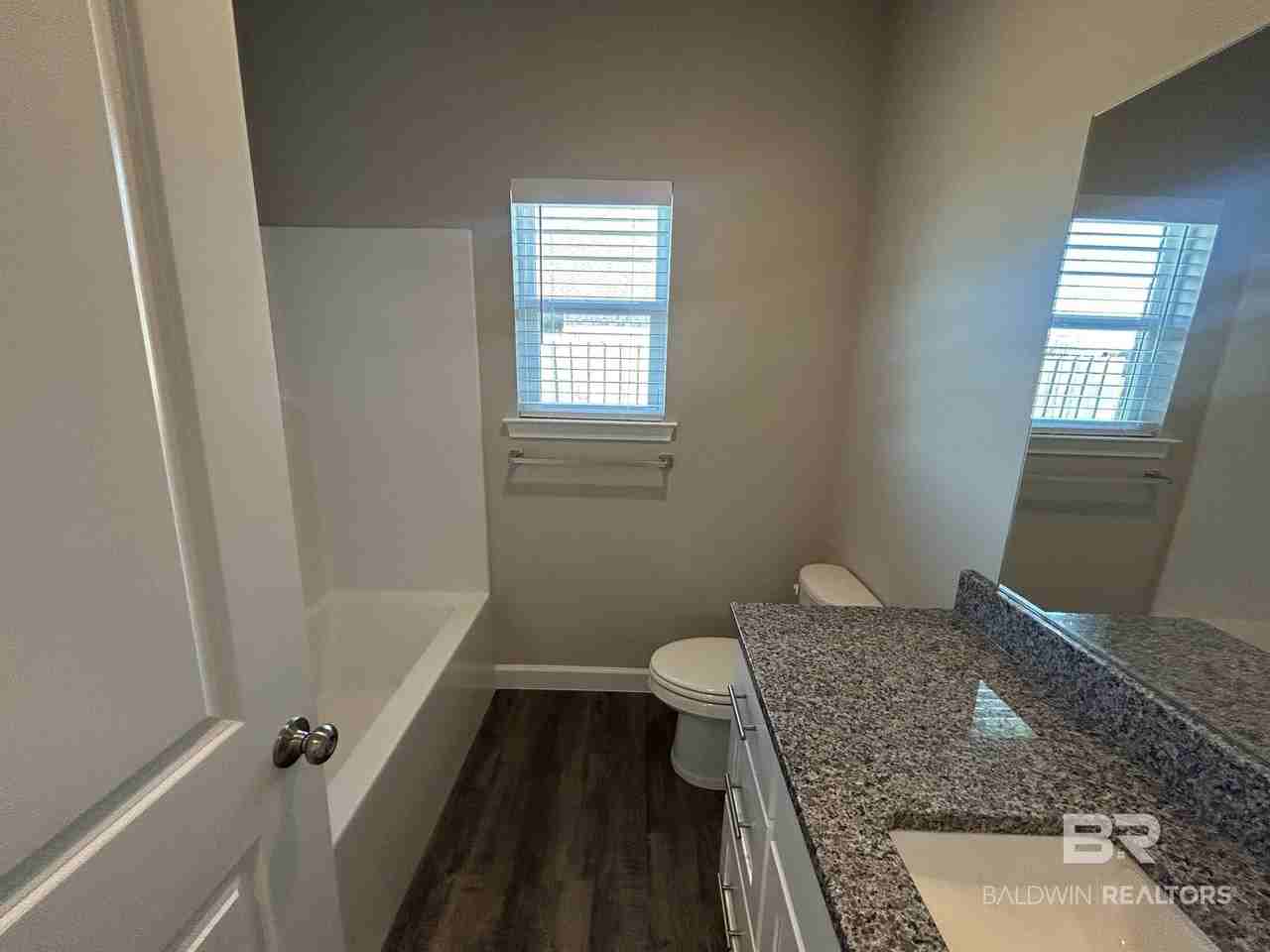 8808 Lockridge Rd - Photo 3 of 9