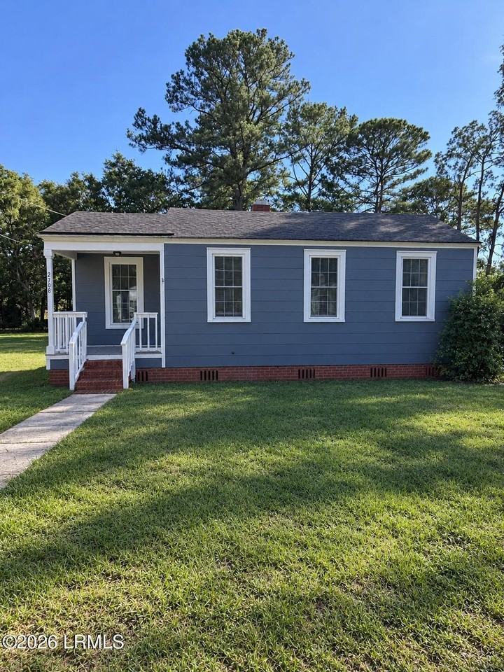 2708 North St - Photo 2 of 22