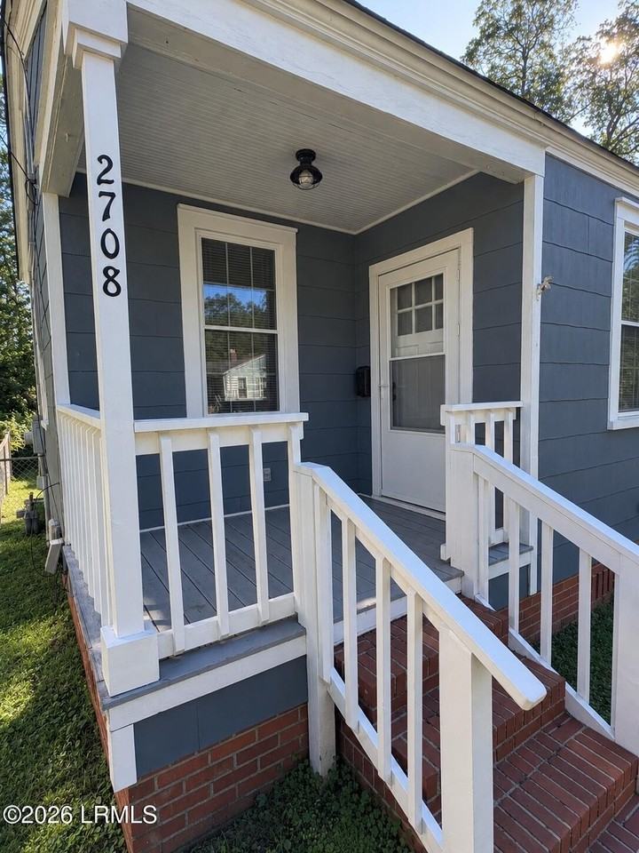 2708 North St - Photo 3 of 22