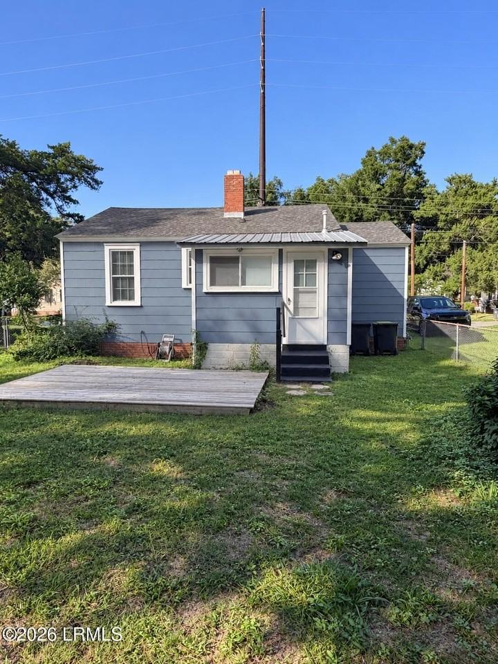 2708 North St - Photo 5 of 22