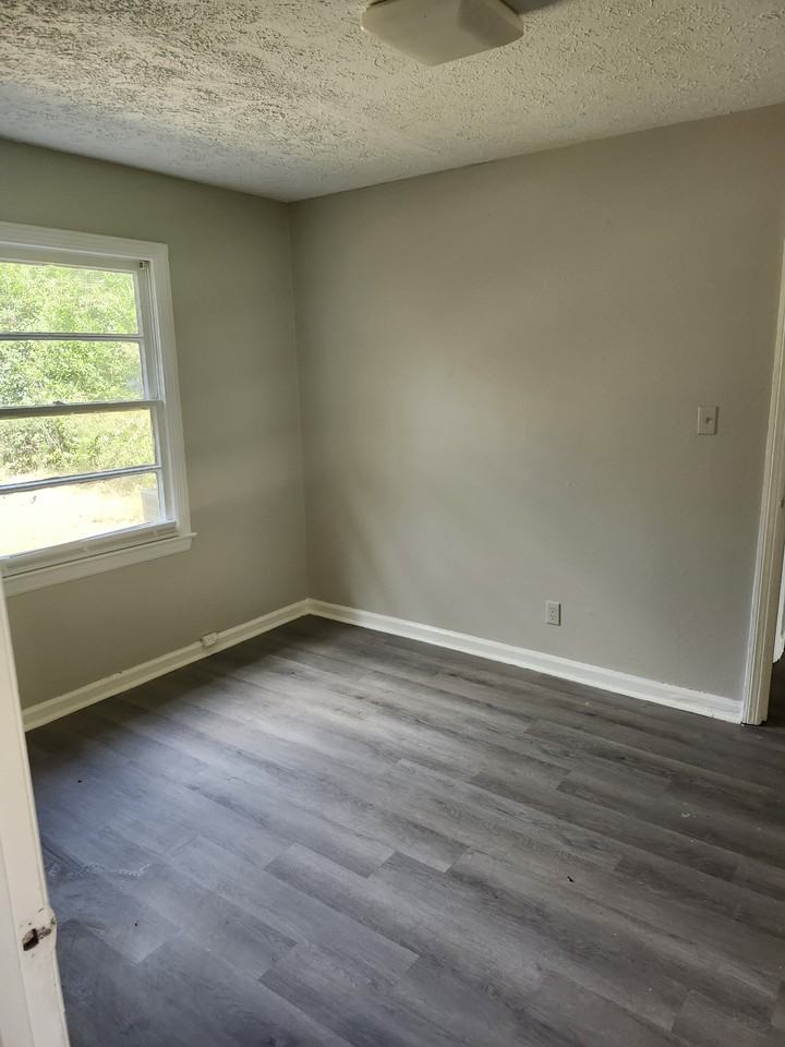 210 Cox Dr #1 - Photo 2 of 14