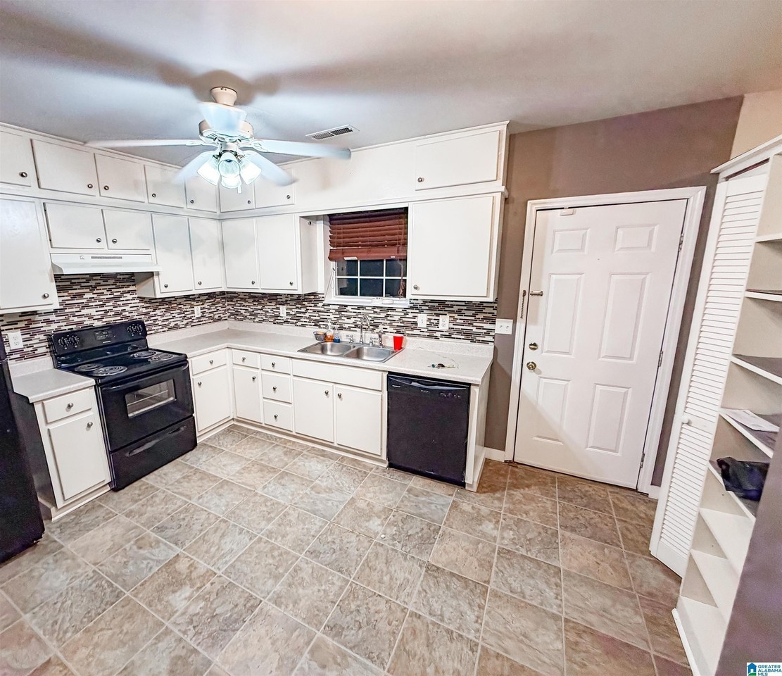 71 Merrilee Cir - Photo 4 of 14