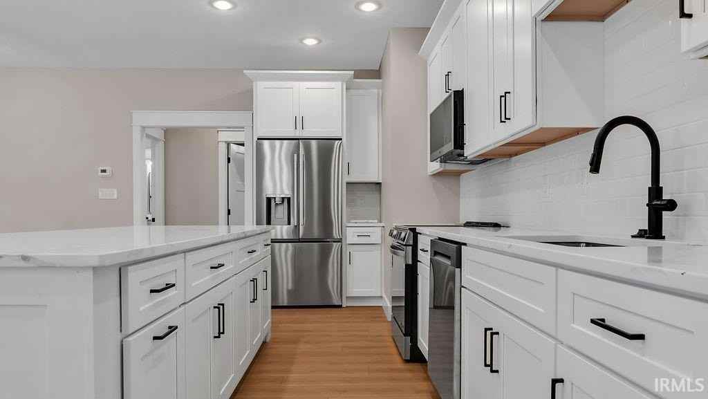 505 E 11th St - Photo 2 of 17