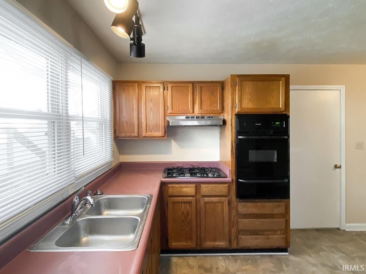 1416 S Palmer Ave - Photo 6 of 33