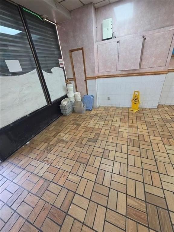 2807 Cropsey Ave - Photo 3 of 9