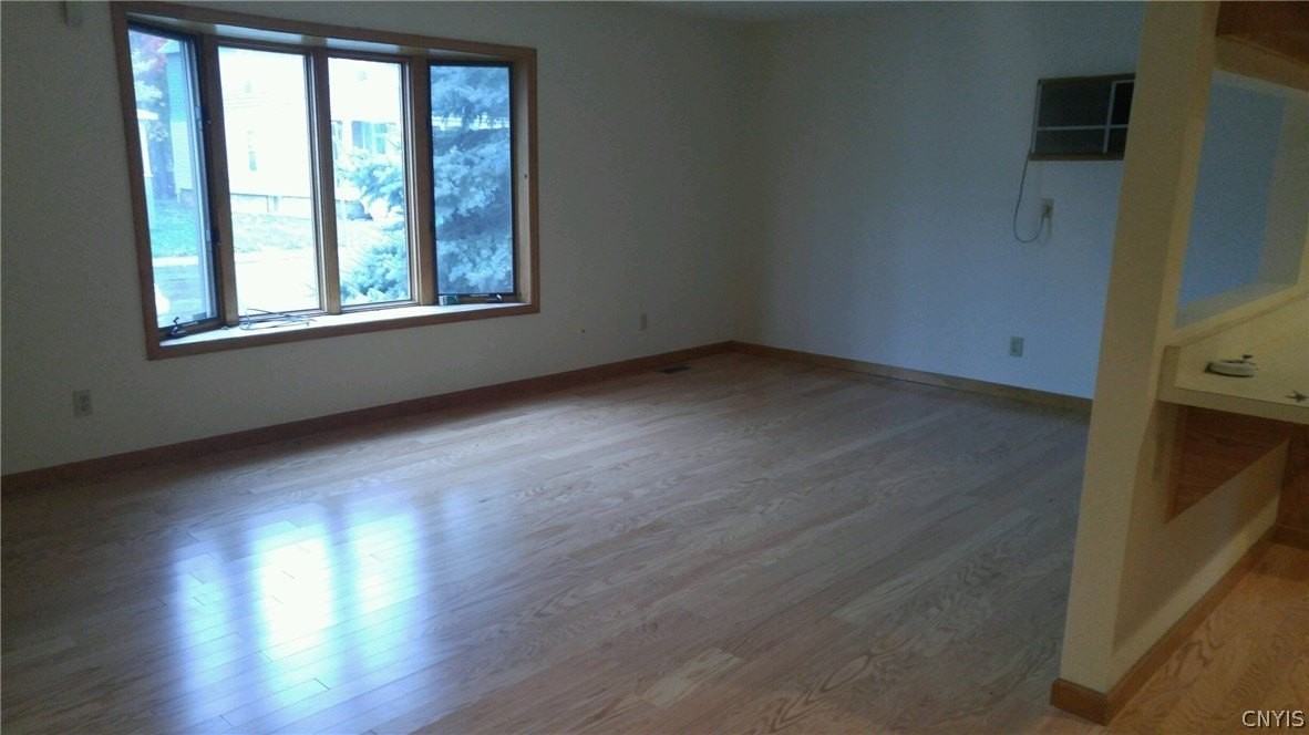 134 Marlborough Rd - Photo 2 of 4