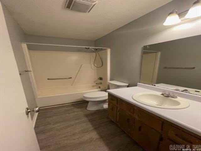77 Liberty Ln Apt B - Photo 7 of 10