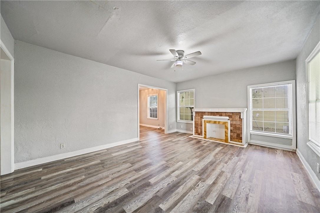 133 E Vanderbilt Dr - Photo 3 of 19
