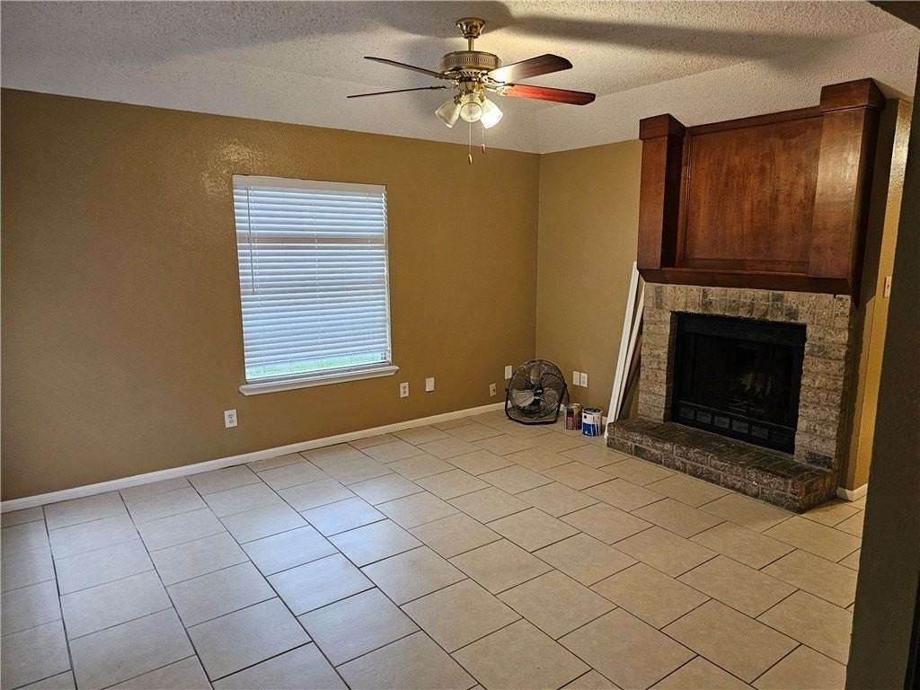 3814 Carencia Dr - Photo 5 of 6