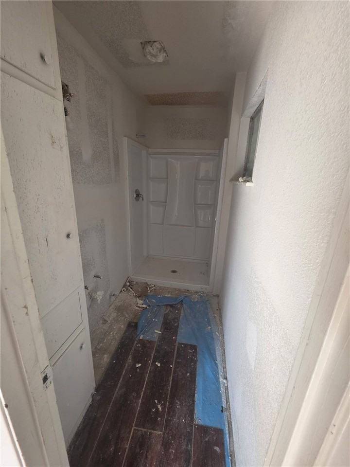 1434 Madrid Cir - Photo 6 of 9