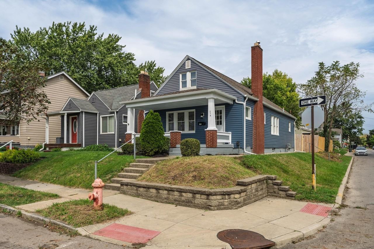 276 E Morrill Ave - Photo 3 of 37