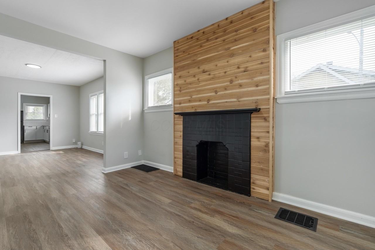 276 E Morrill Ave - Photo 6 of 37