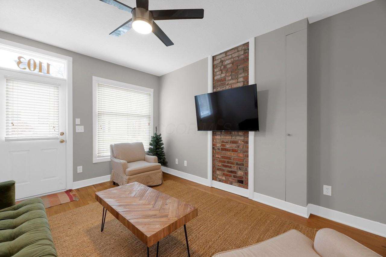 1103 Mount Pleasant Avenue - Photo 5 of 32
