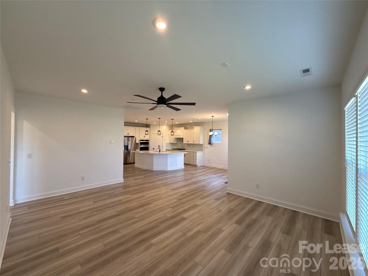 709 Hinterland Ln - Photo 2 of 22