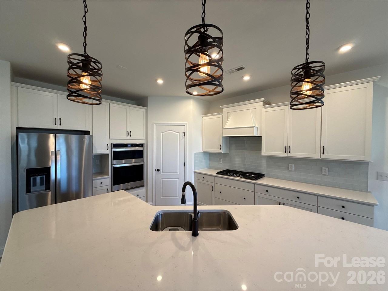 709 Hinterland Ln - Photo 6 of 22
