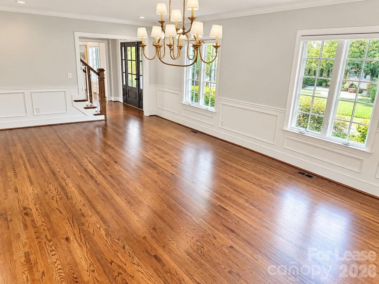 1524 S Wendover Rd - Photo 4 of 22