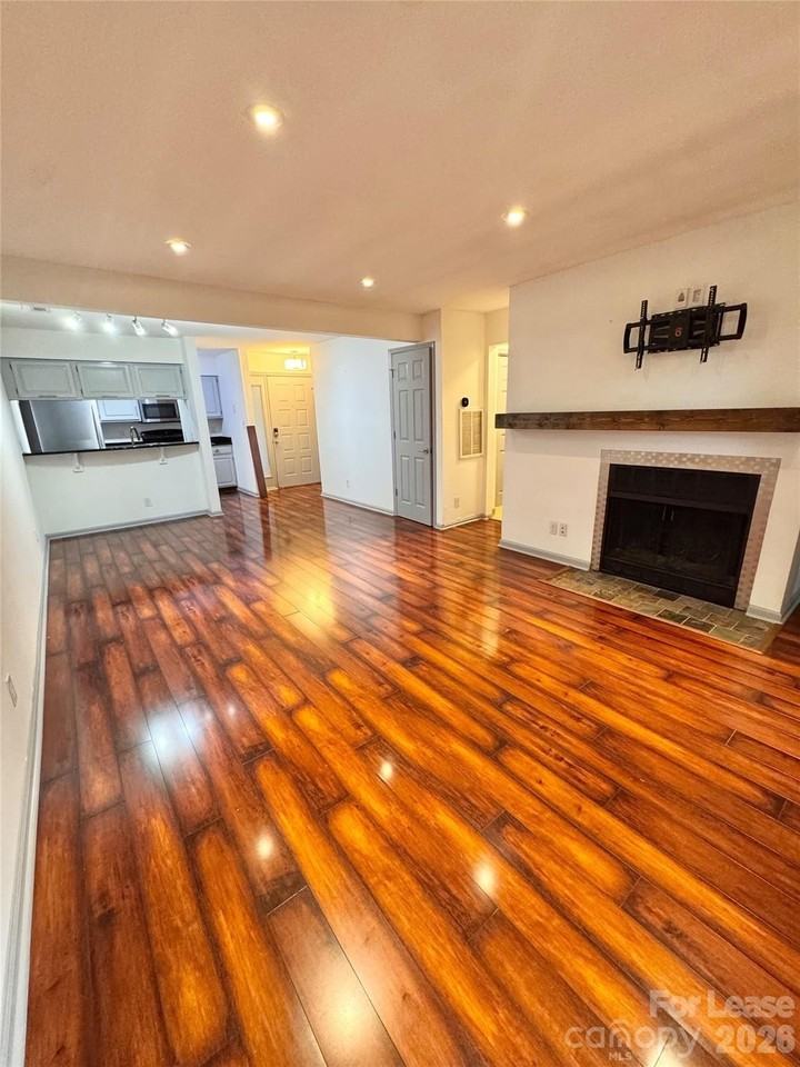 308 Queens Rd #26 - Photo 4 of 15