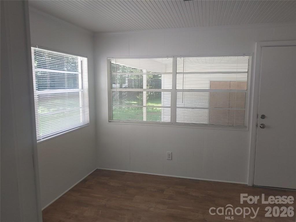 4512 Crestmont Dr - Photo 6 of 11