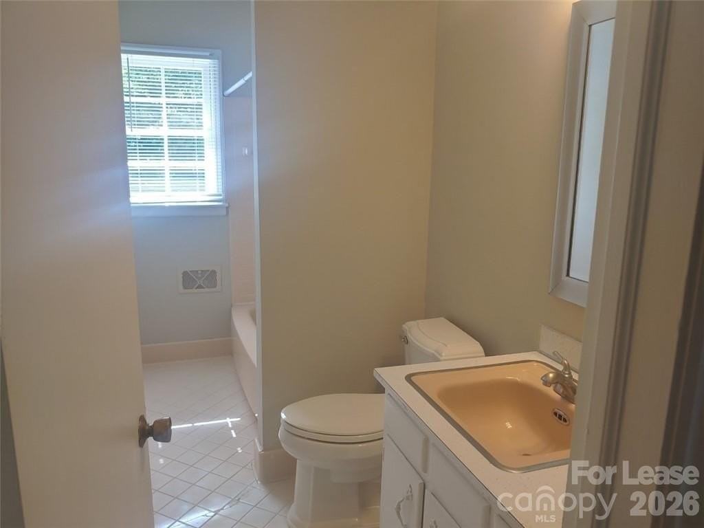 4512 Crestmont Dr - Photo 7 of 11