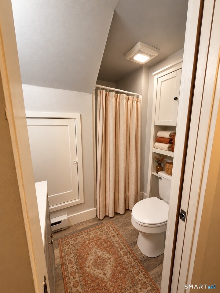 179 Montauk Ave #8 - Photo 6 of 10