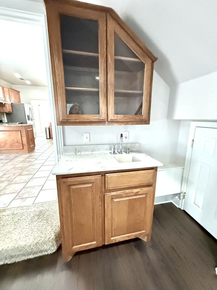 6 Rock Island Ltd St #1 - Photo 6 of 37