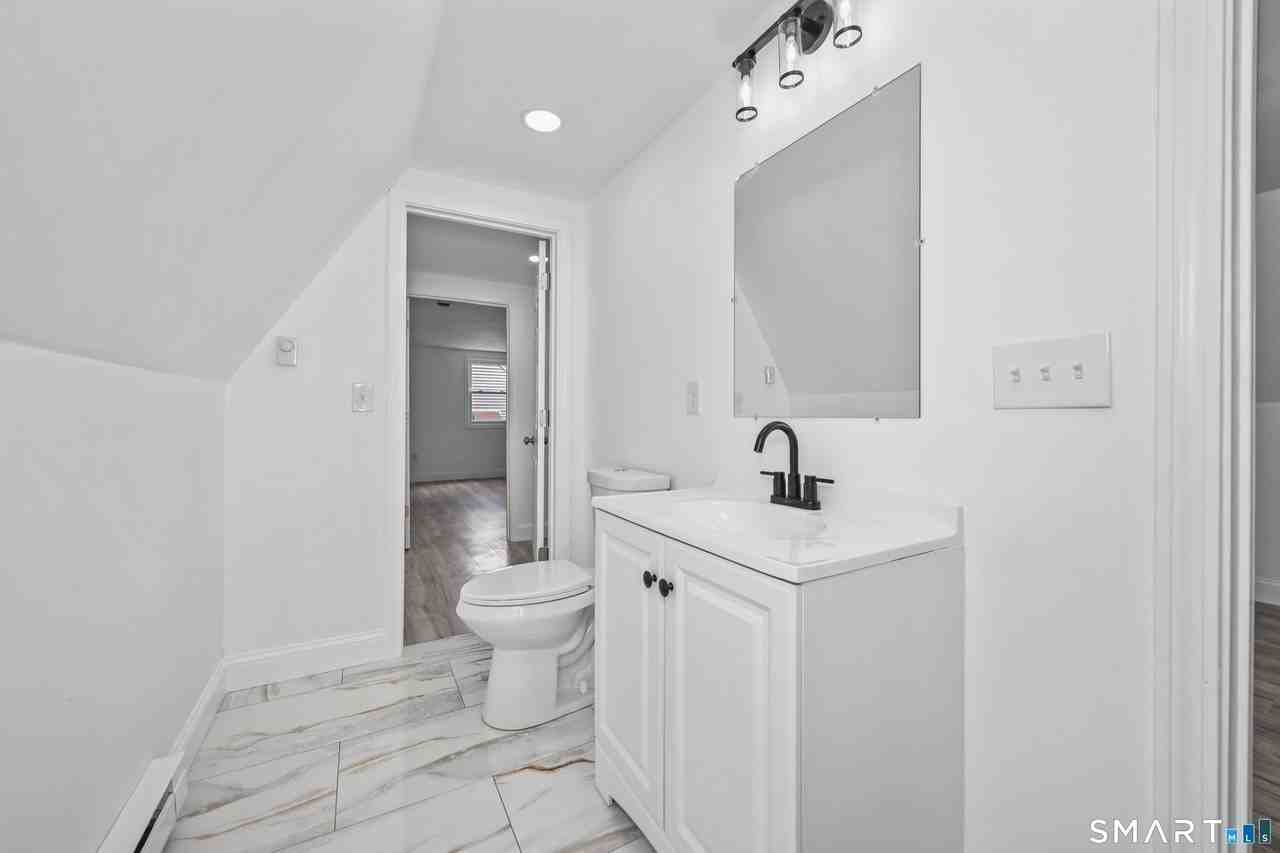 124 Mansfield Ave - Photo 7 of 30