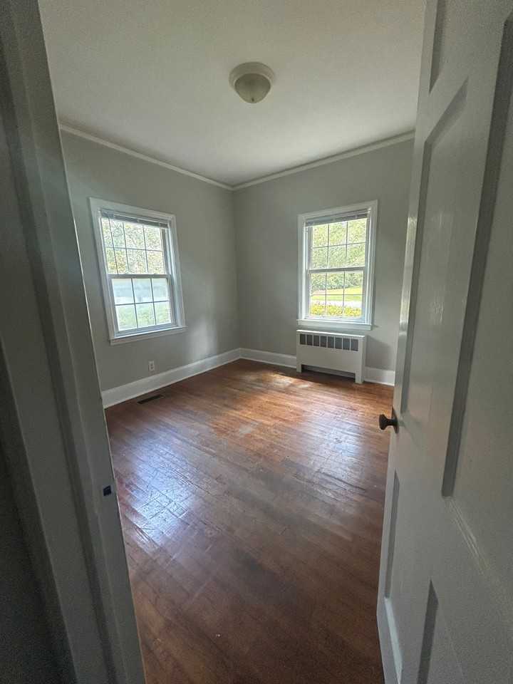 1404 8th Ave #2 - Photo 5 of 11