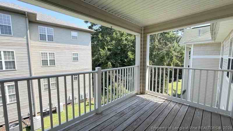 3346 Harbour Pointe Pl Unit 11 - Photo 2 of 16