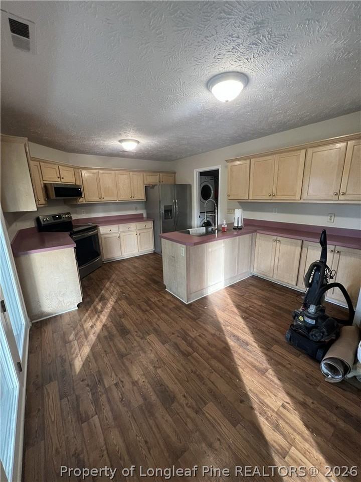 100 Twin Acres Dr Apt B - Photo 4 of 7