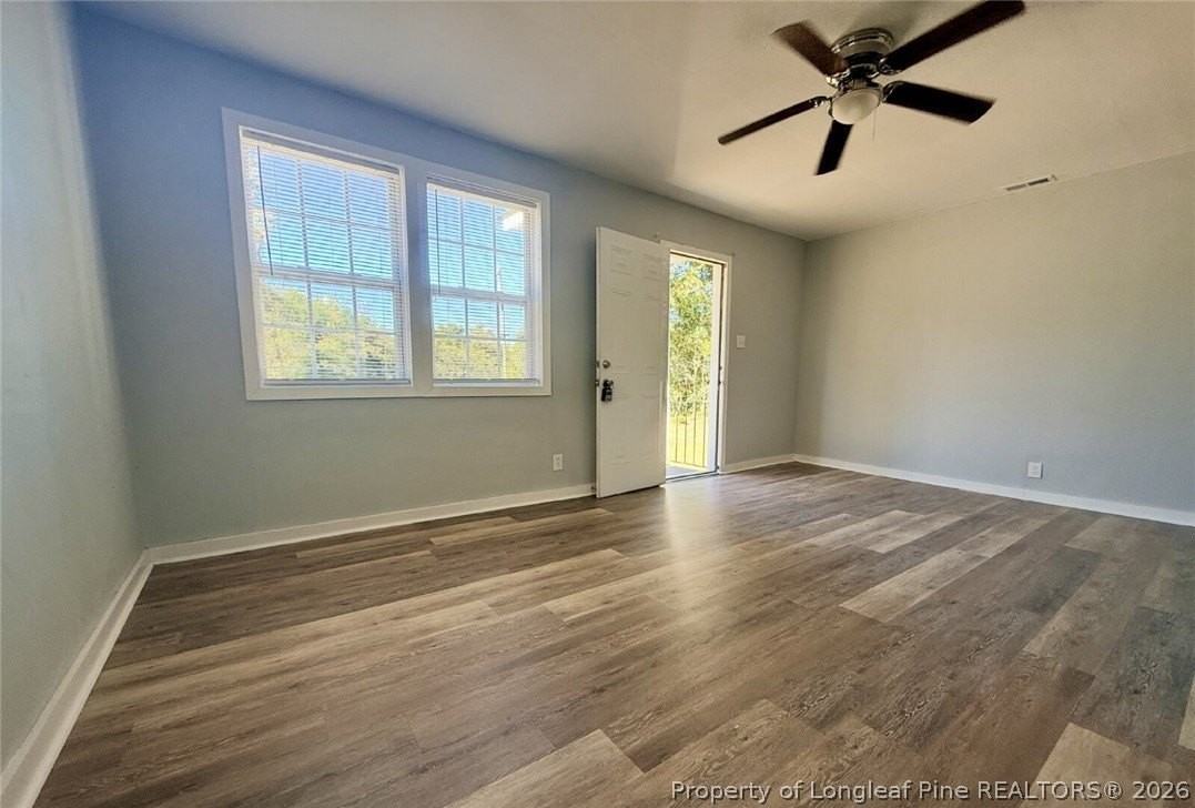 1139 Charmain St - Photo 4 of 15